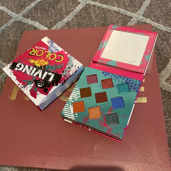 NIB Makeup Bundle 🤩 - Picture 3 of 10